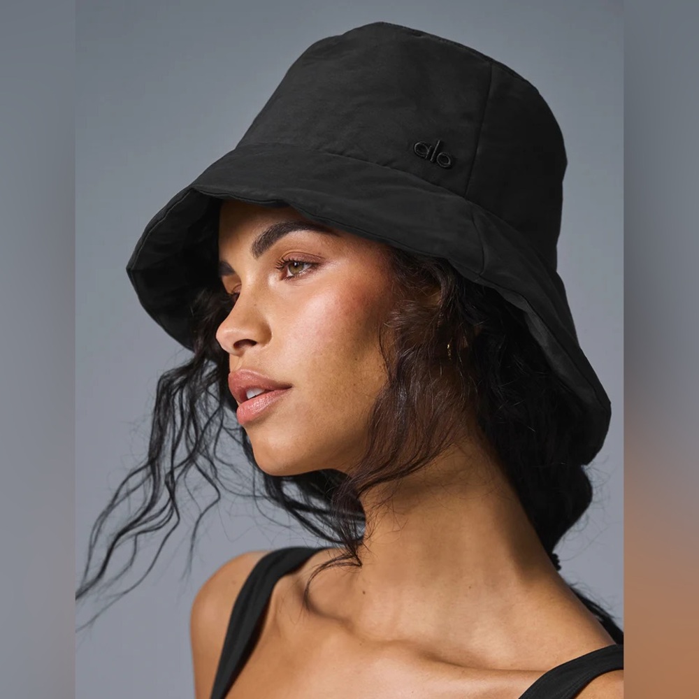 Alo - Good Shade Puffer Bucket Hat!